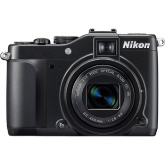 Nikon Coolpix P7000 Package 2
