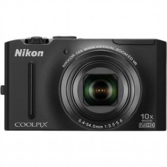 Nikon Coolpix S8100 Package 1